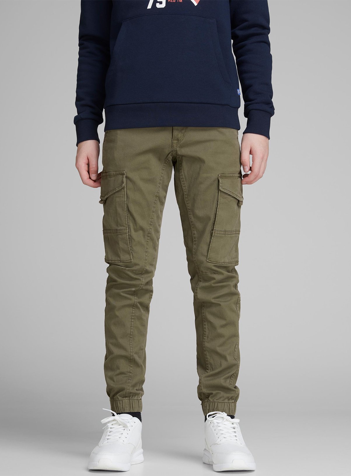 juniors cargo pants with pockets